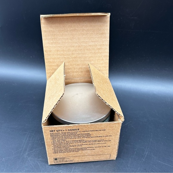 Avon Christmas Pine 3 Wick Candle new in box - Picture 5 of 5